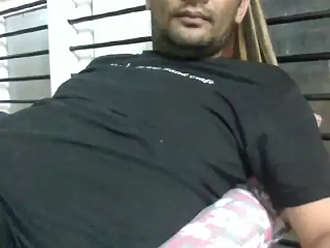 Snapshot of NiceBoy9099 chatting on 01-06-25, 05:49 NiceBoy9099 online show from 01-06-25, 05:49