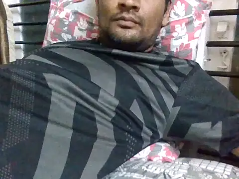 Snapshot of NiceBoy9099 chatting on 01-25-25, 06:35 NiceBoy9099 online show from 01-25-25, 06:35