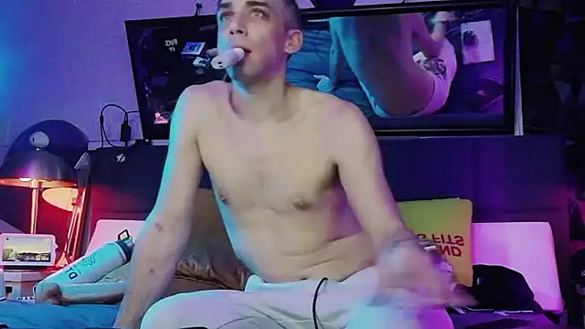 Funsizedshenanigans online show from 03-05-26, 11:06