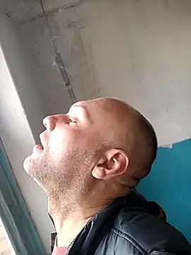 Pineapple04 online show from 10-22-25, 06:57