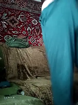 Pineapple04 online show from 11-06-25, 04:57