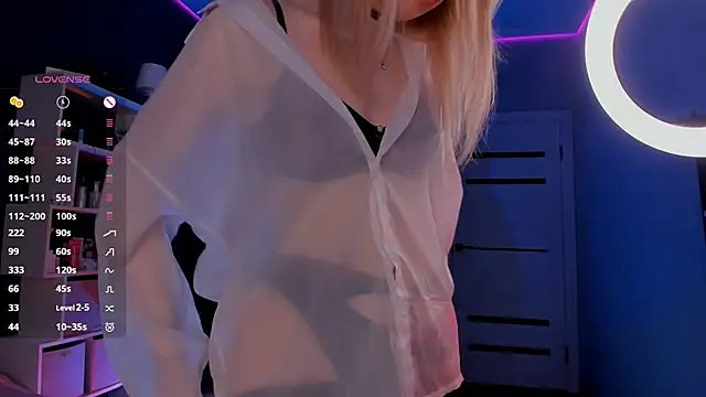 Snapshot of aneta_alisha chatting on 02-01-25, 09:19 aneta alisha online show from 02-01-25, 09:19