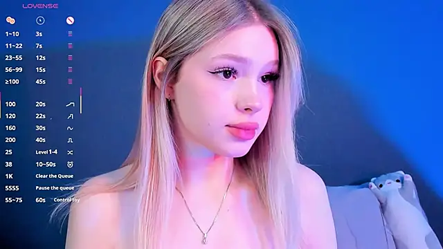 Snapshot of aneta_alisha chatting on 02-19-25, 08:33 aneta alisha online show from 02-19-25, 08:33