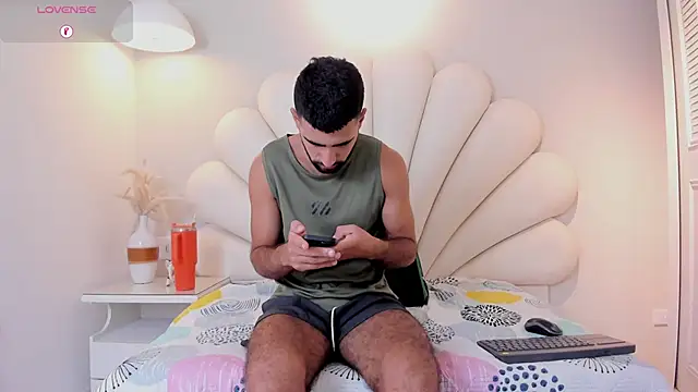 Ethan  Walker online show from 04-17-26, 02:53