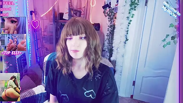 Snapshot of Toxic_Ellies chatting on 12-20-24, 04:46 Toxic Ellies online show from 12-20-24, 04:46