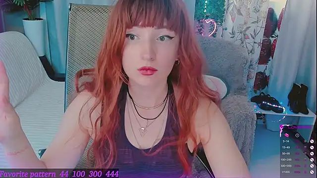 Toxic Ellies online show from 04-10-26, 10:42