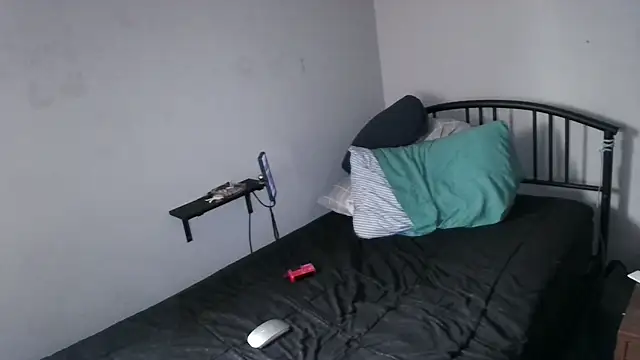 Snapshot of Boogieflex1 chatting on 11-26-25, 05:58 Boogieflex1 online show from 11-26-25, 05:58