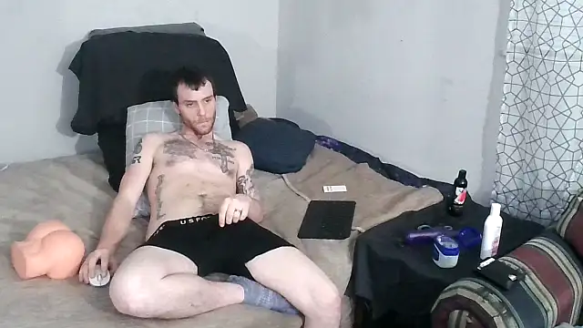 Snapshot of Boogieflex1 chatting on 12-20-25, 10:33 Boogieflex1 online show from 12-20-25, 10:33