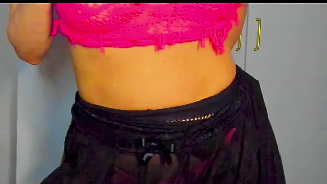 SuriFlirt online show from 04-16-26, 11:40