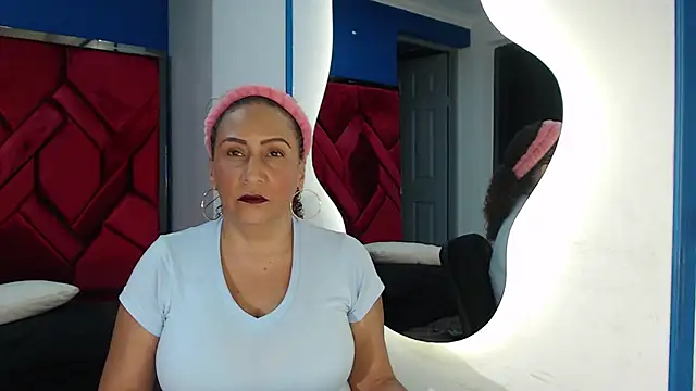 EvaMills1 online show from 02-26-25, 01:08