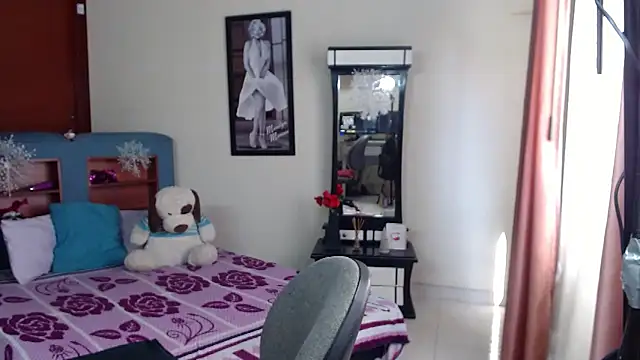 Snapshot of jeyloveebony chatting on 12-04-24, 01:53 jeyloveebony online show from 12-04-24, 01:53