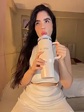 Snapshot of Mavi_Coless chatting on 11-08-25, 02:12 Mavi Coless online show from 11-08-25, 02:12