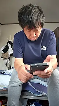 Snapshot of 07YUKIO chatting on 06-11-26, 09:35 07YUKIO online show from 06-11-26, 09:35