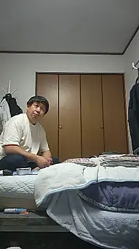 Snapshot of 07YUKIO chatting on 06-20-26, 11:24 07YUKIO online show from 06-20-26, 11:24