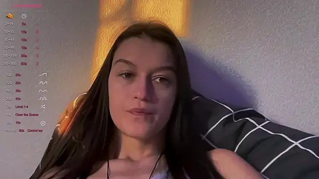 Snapshot of Alice__grace chatting on 02-09-25, 02:07 Alice grace online show from 02-09-25, 02:07