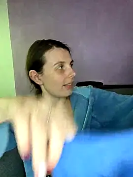 chachalette444 online show from 11-21-25, 09:57