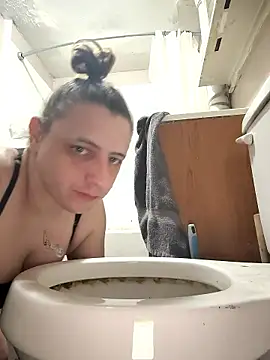 Snapshot of UniqueKorn86 chatting on 01-11-26, 03:28 UniqueKorn86 online show from 01-11-26, 03:28