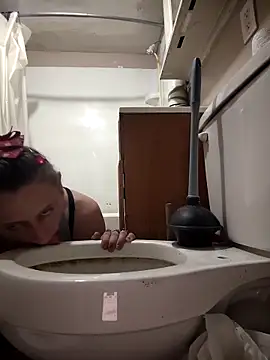 Snapshot of UniqueKorn86 chatting on 02-06-26, 01:54 UniqueKorn86 online show from 02-06-26, 01:54