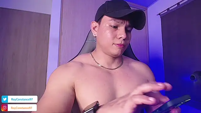 Snapshot of RoyConstance chatting on 03-11-25, 02:54 RoyConstance online show from 03-11-25, 02:54