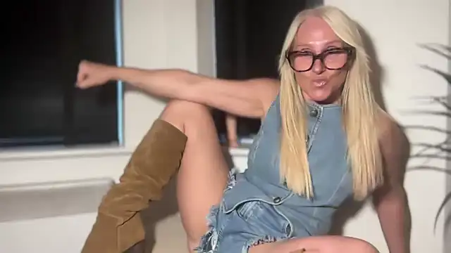 MelodyCollinsUk online show from 09-11-25, 06:08