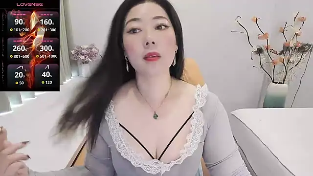 Crystal Wings online show from 11-16-25, 12:49