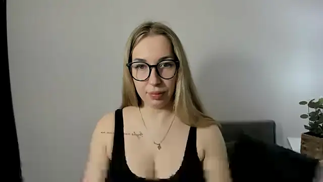 AriaDesire online show from 03-16-26, 08:07