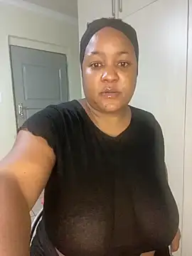 Missmoox24 online show from 10-29-25, 08:21