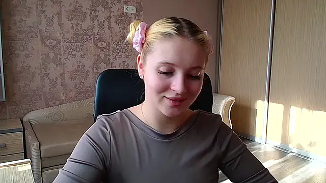 Milka kiss  online show from 05-11-26, 02:56