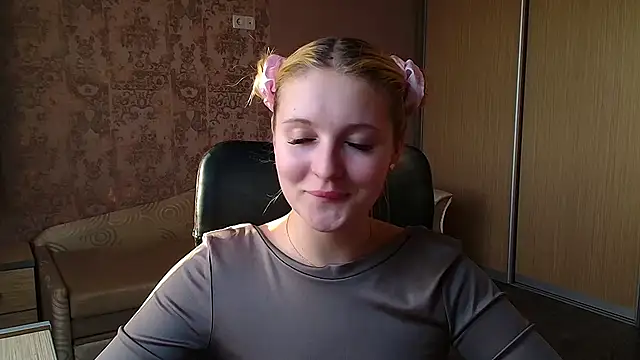 Milka kiss  online show from 05-11-26, 04:26