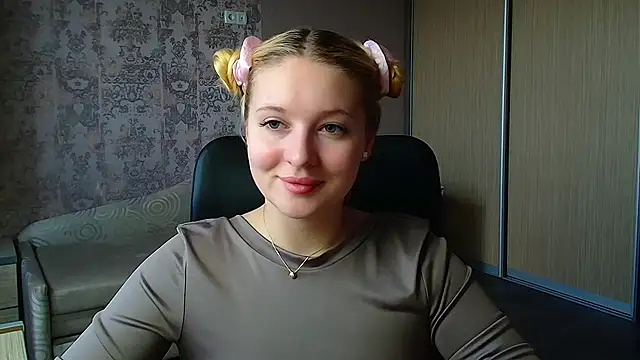 Milka kiss  online show from 05-16-26, 11:42