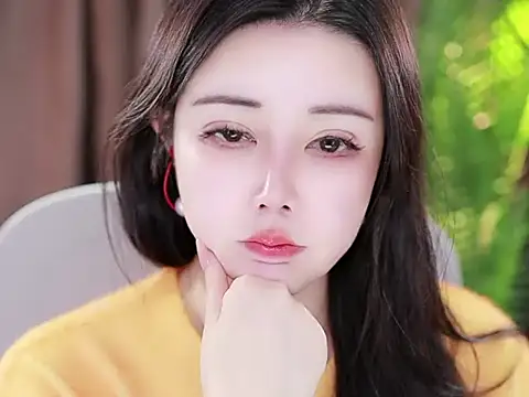 Snapshot of Qiaoqiao_ chatting on 01-26-25, 05:13 Qiaoqiao online show from 01-26-25, 05:13