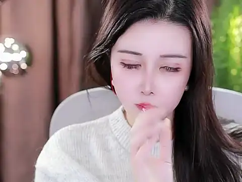Snapshot of Qiaoqiao_ chatting on 02-13-25, 08:45 Qiaoqiao online show from 02-13-25, 08:45