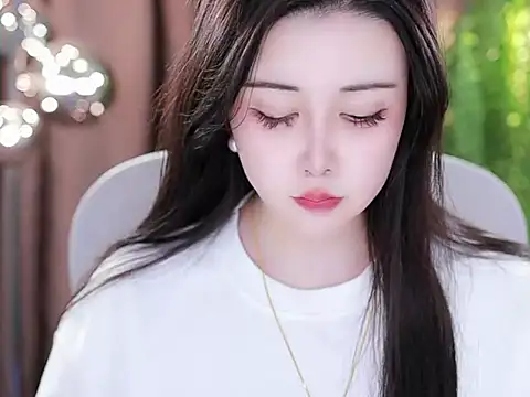 Snapshot of Qiaoqiao_ chatting on 02-17-25, 04:59 Qiaoqiao online show from 02-17-25, 04:59