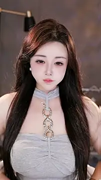 Qiaoqiao  online show from 10-28-25, 01:58