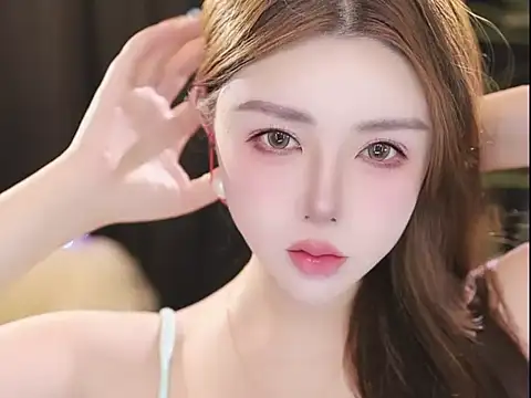 Qiaoqiao  online show from 07-20-26, 04:42
