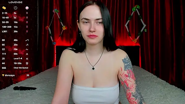 Witch Lady online show from 03-12-26, 07:14