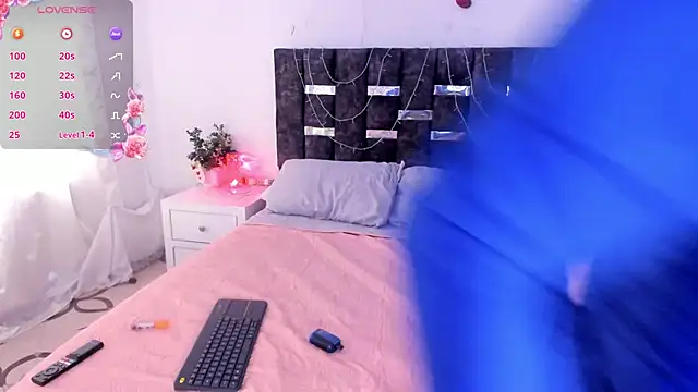 sharonmiller 2  online show from 12-30-24, 07:32