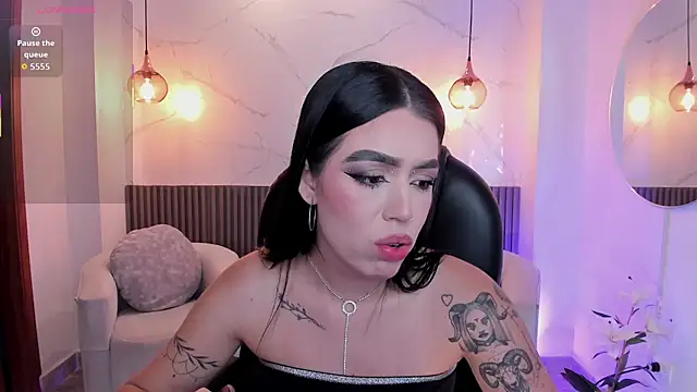 zoee jackson online show from 06-14-26, 06:43