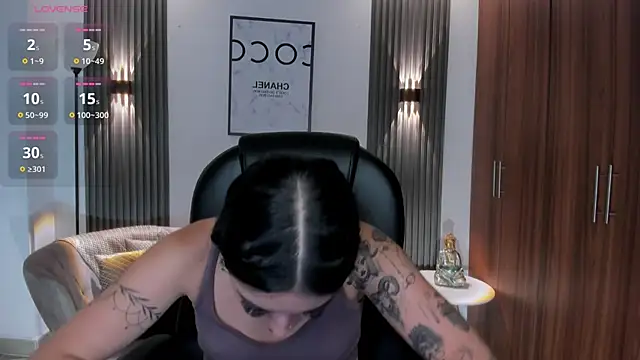 Snapshot of zoee_jackson chatting on 06-25-26, 06:34 zoee jackson online show from 06-25-26, 06:34