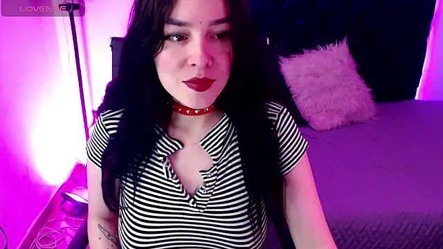 Snapshot of katty_8 chatting on 12-14-24, 08:34 katty 8 online show from 12-14-24, 08:34