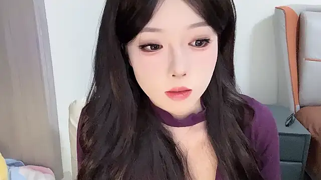 Snapshot of Q-ing chatting on 02-10-25, 02:16 Q-ing online show from 02-10-25, 02:16