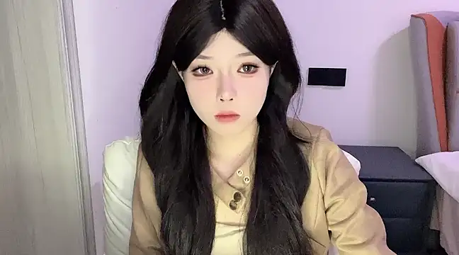 Snapshot of Q-ing chatting on 03-10-25, 11:21 Q-ing online show from 03-10-25, 11:21