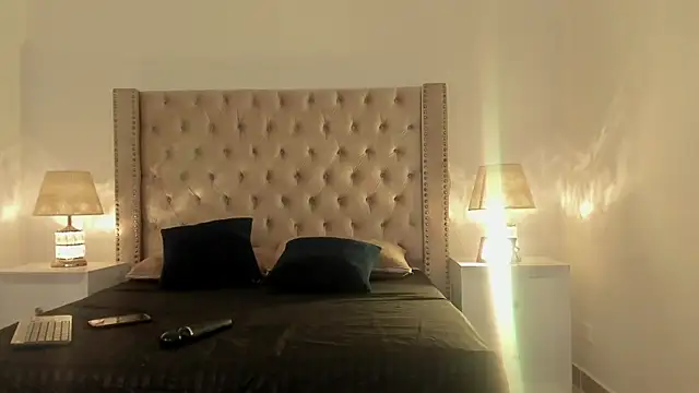 Snapshot of Luisa0110 chatting on 07-09-26, 04:22 Luisa0110 online show from 07-09-26, 04:22