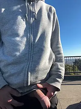 Snapshot of takuyapp chatting on 01-04-25, 12:48 takuyapp online show from 01-04-25, 12:48