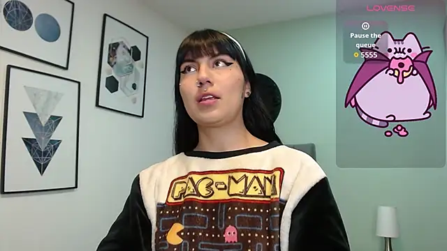 amy adams1 online show from 04-13-26, 04:18