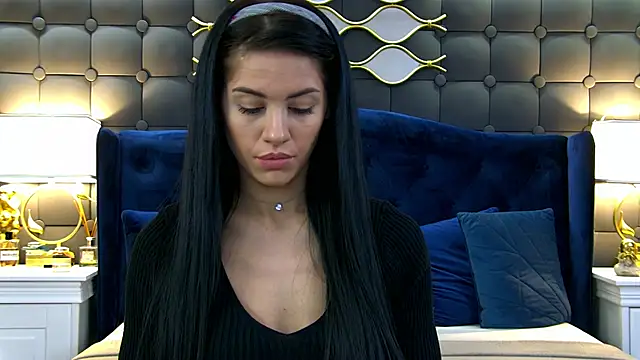 LeyaCass online show from 03-04-25, 05:42