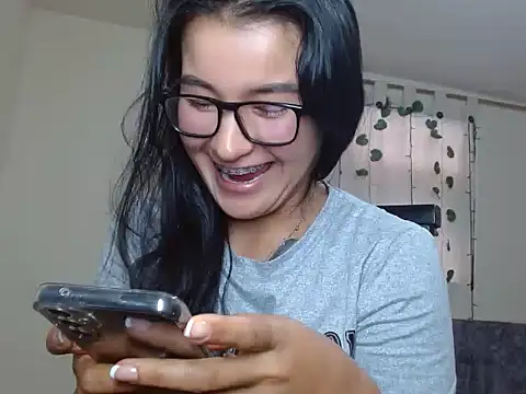 kazumi6 online show from 12-16-25, 04:56