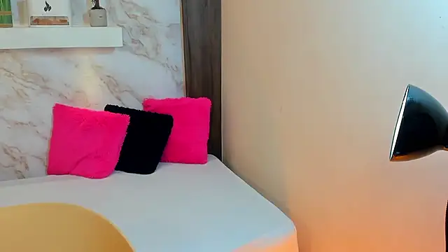 AmyBarton02 online show from 01-13-26, 07:41