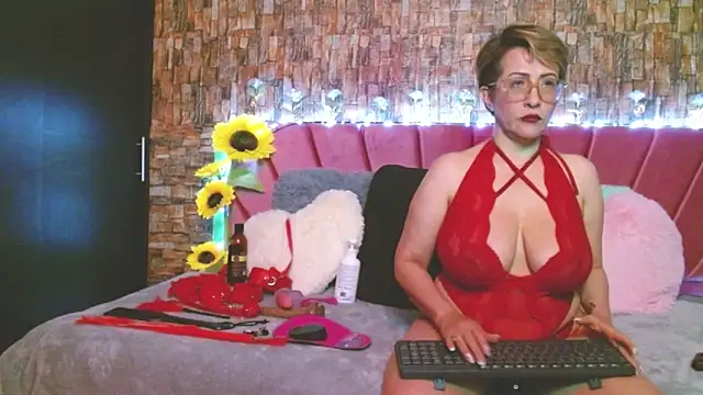 Isabelle Lov18 online show from 12-21-24, 03:36