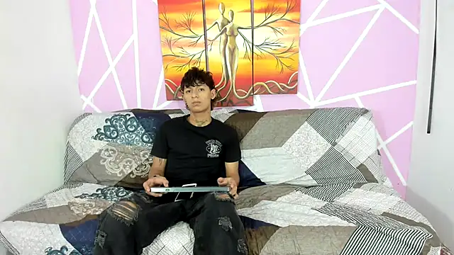 Fresahot2005 online show from 01-25-25, 07:07